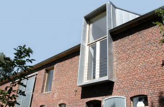 Jeanne Dekkers ARchitectuur_Banholt_window towards landscape first floor