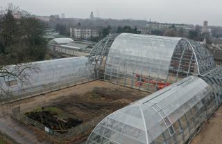 Glass construction at Botanischer garten Flora