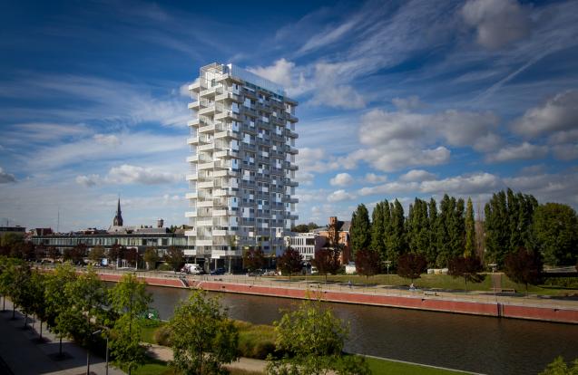 Herbouw van de toren van het Sint-Amandscollege - K-Tower