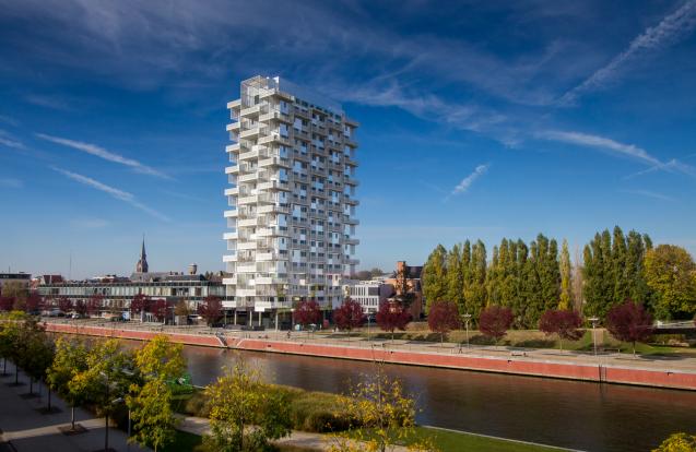 Herbouw van de toren van het Sint-Amandscollege - K-Tower