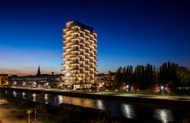 Herbouw van de toren van het Sint-Amandscollege - K-Tower