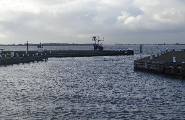 Nationale watersnood monument Marken - Linda Verkaaik