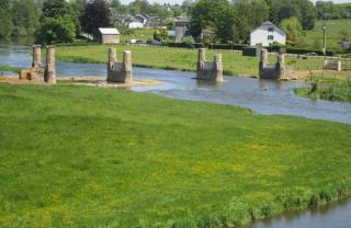 chassepierre-passerelle-130602-090