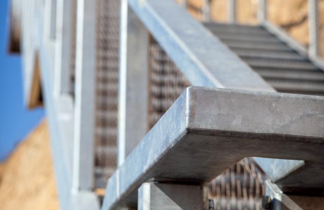 Escalier avec plateforme d'observation, carrière ENCI