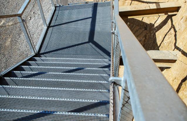 Escalier avec plateforme d'observation, carrière ENCI