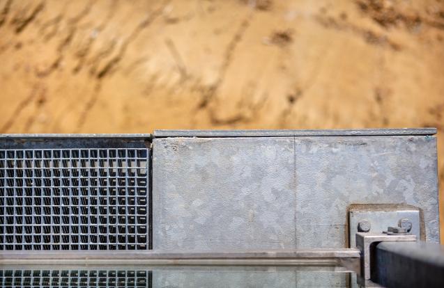 Escalier avec plateforme d'observation, carrière ENCI