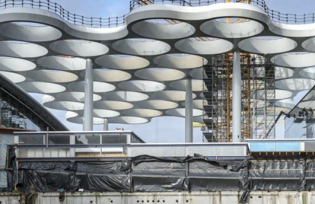 Marquise emblématique de Stationsplein à Utrecht